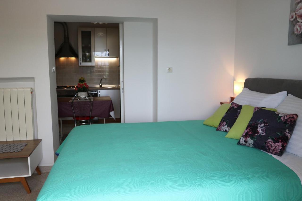 אופטיה Apartments Komel II מראה חיצוני תמונה
