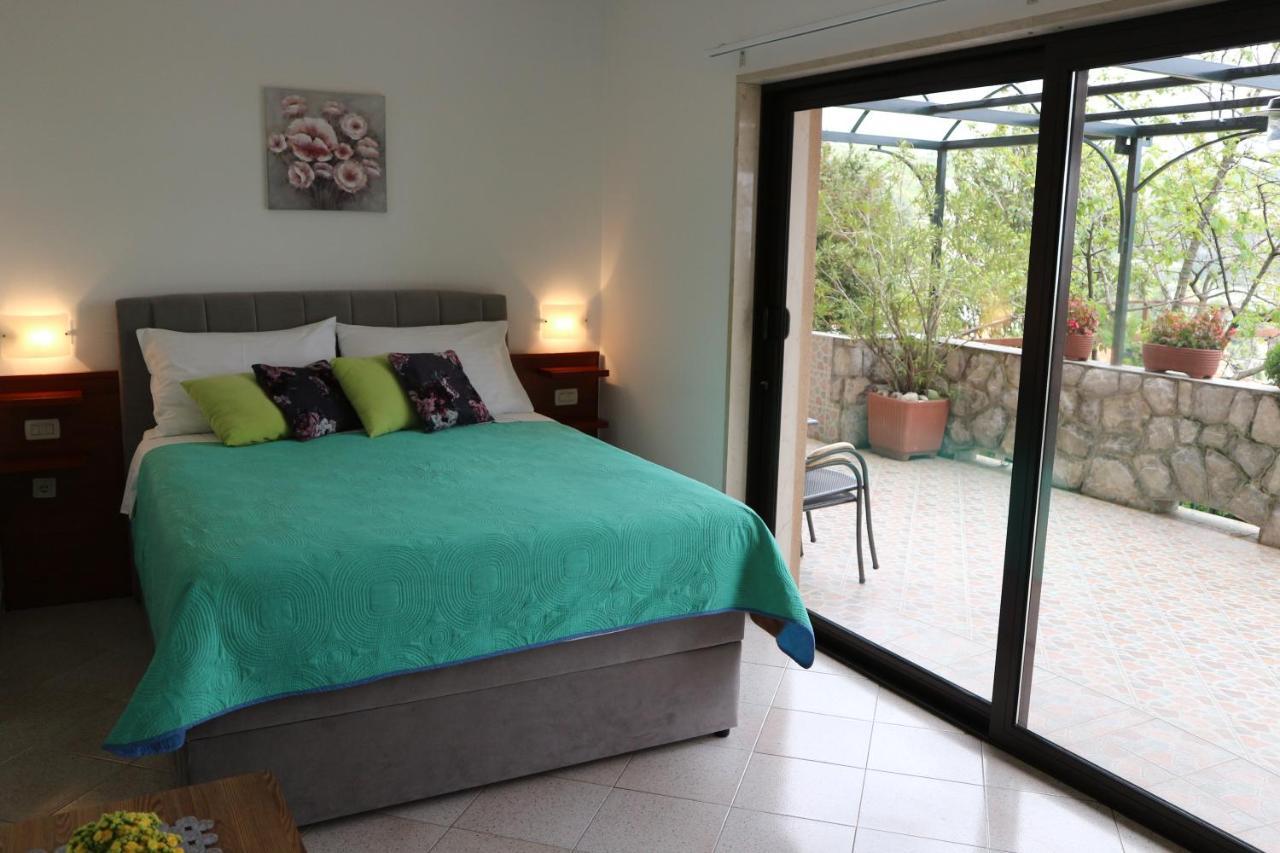 אופטיה Apartments Komel II מראה חיצוני תמונה
