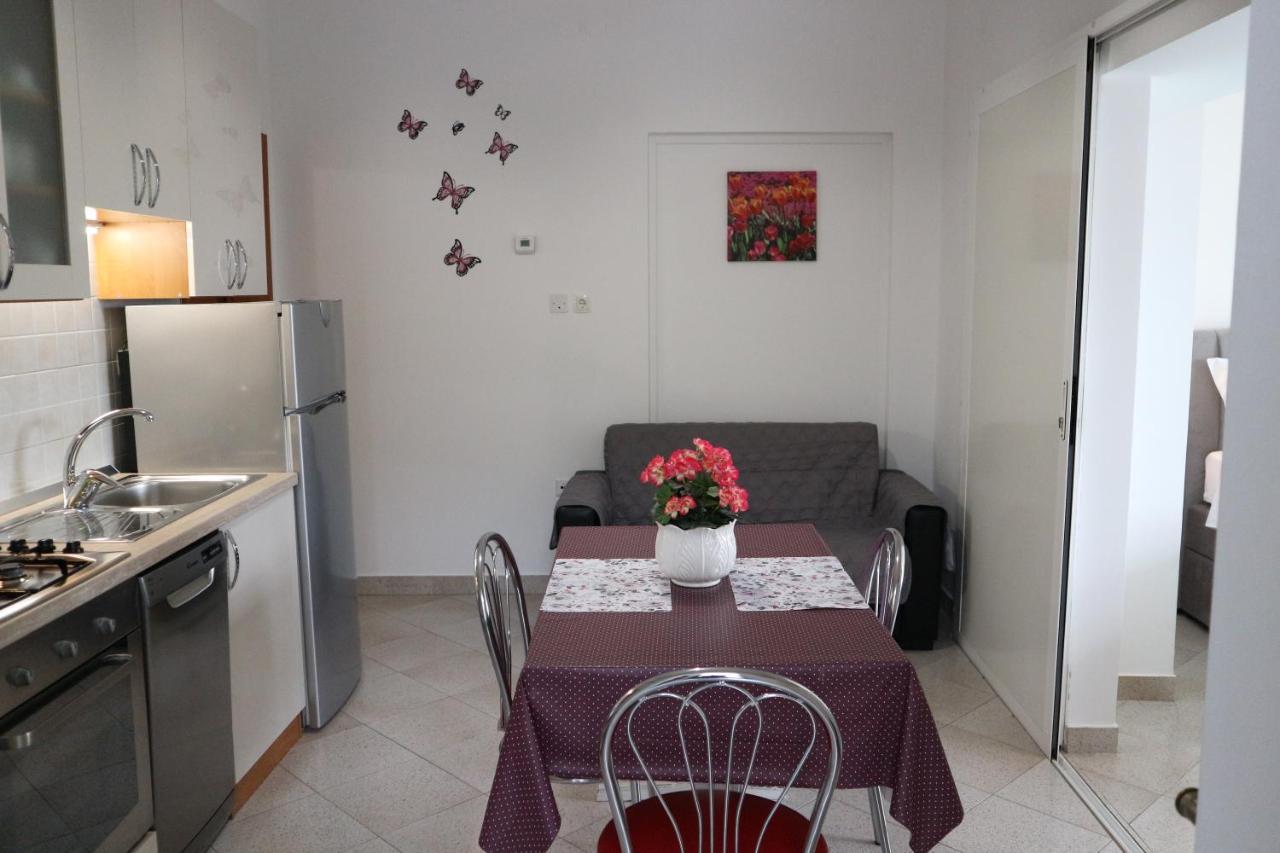 אופטיה Apartments Komel II מראה חיצוני תמונה