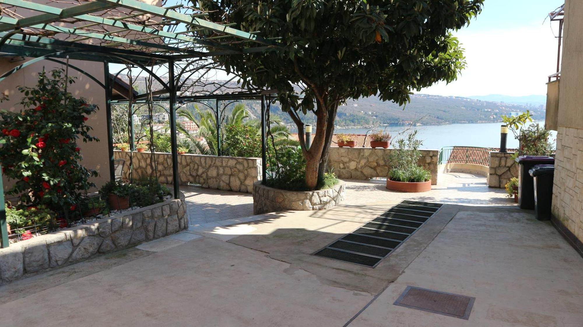 אופטיה Apartments Komel II מראה חיצוני תמונה